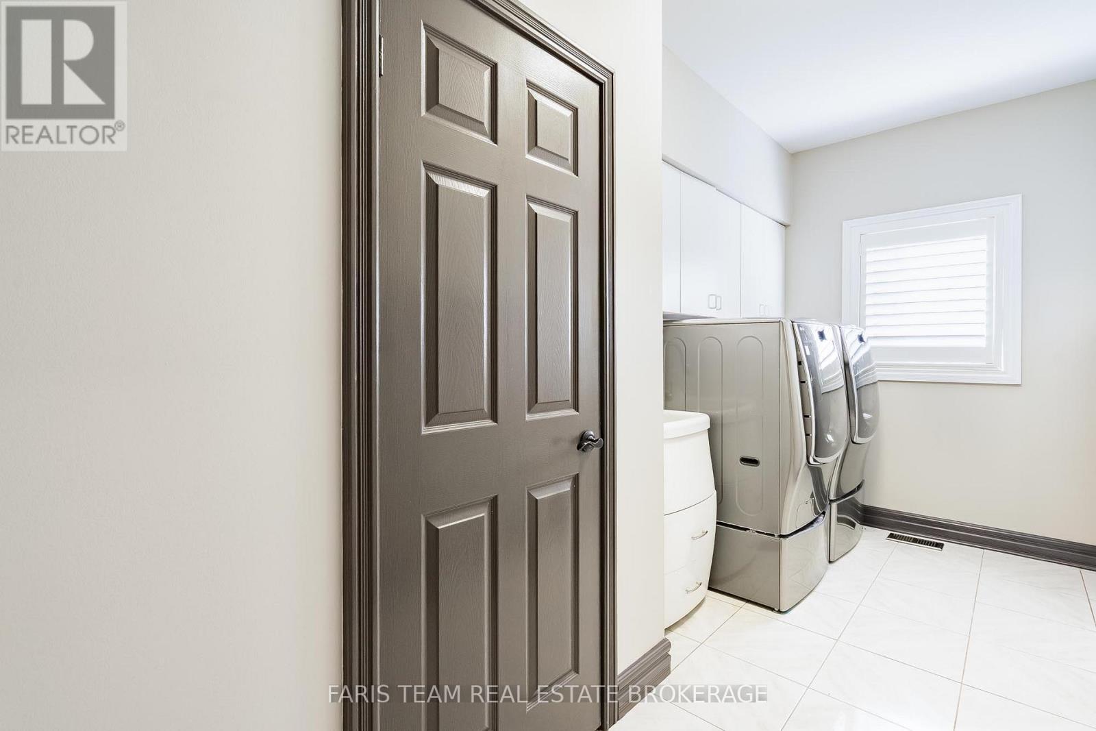 1762 Wilkinson Street Property Photo 20