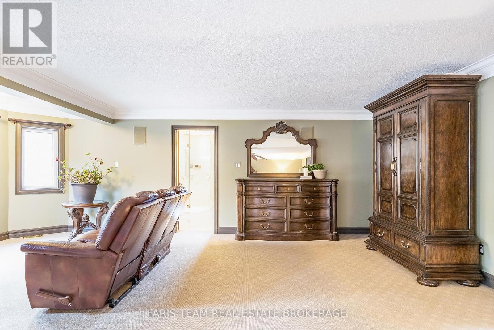 1762 Wilkinson Street Property Photo 22