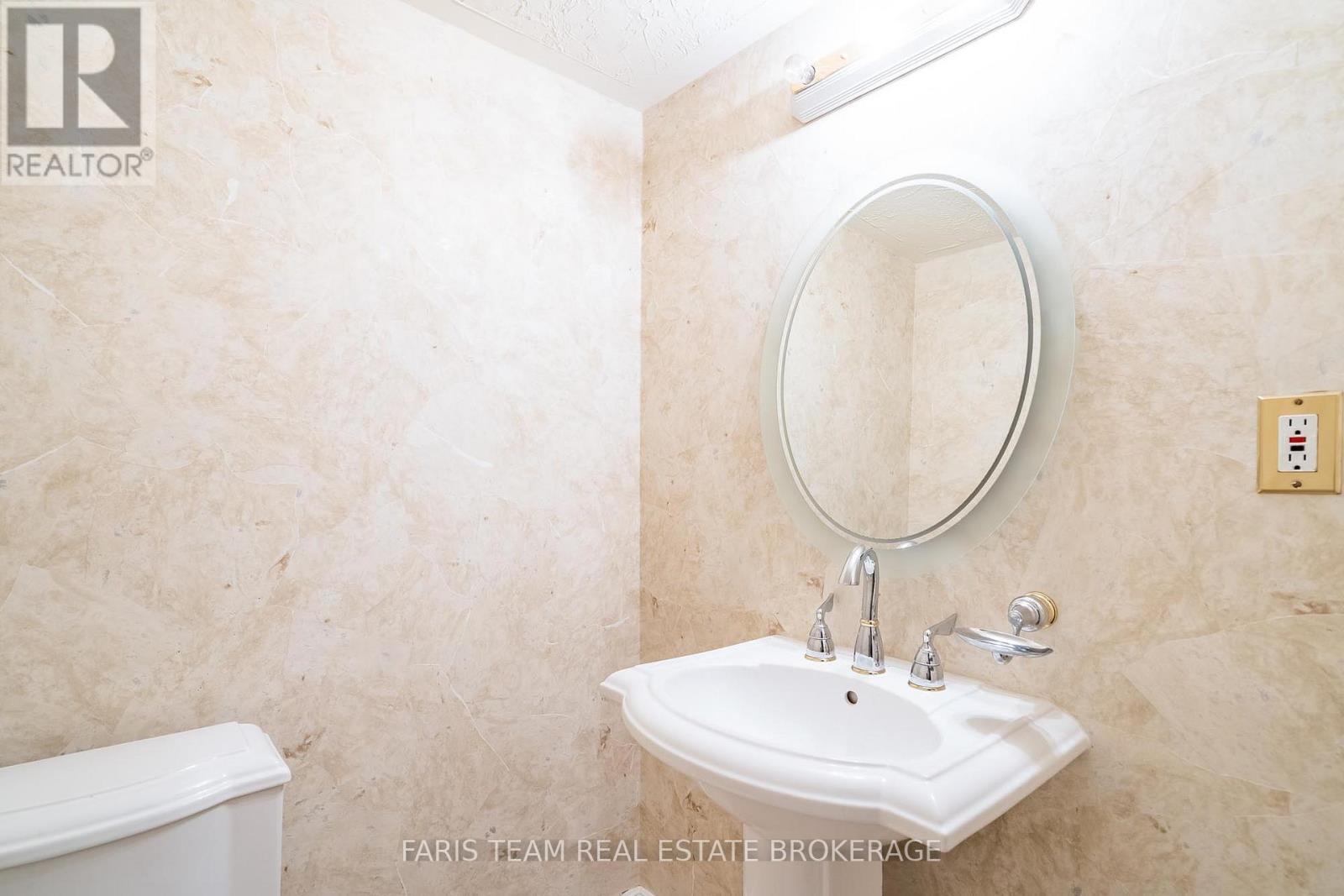 1762 Wilkinson Street Property Photo 31