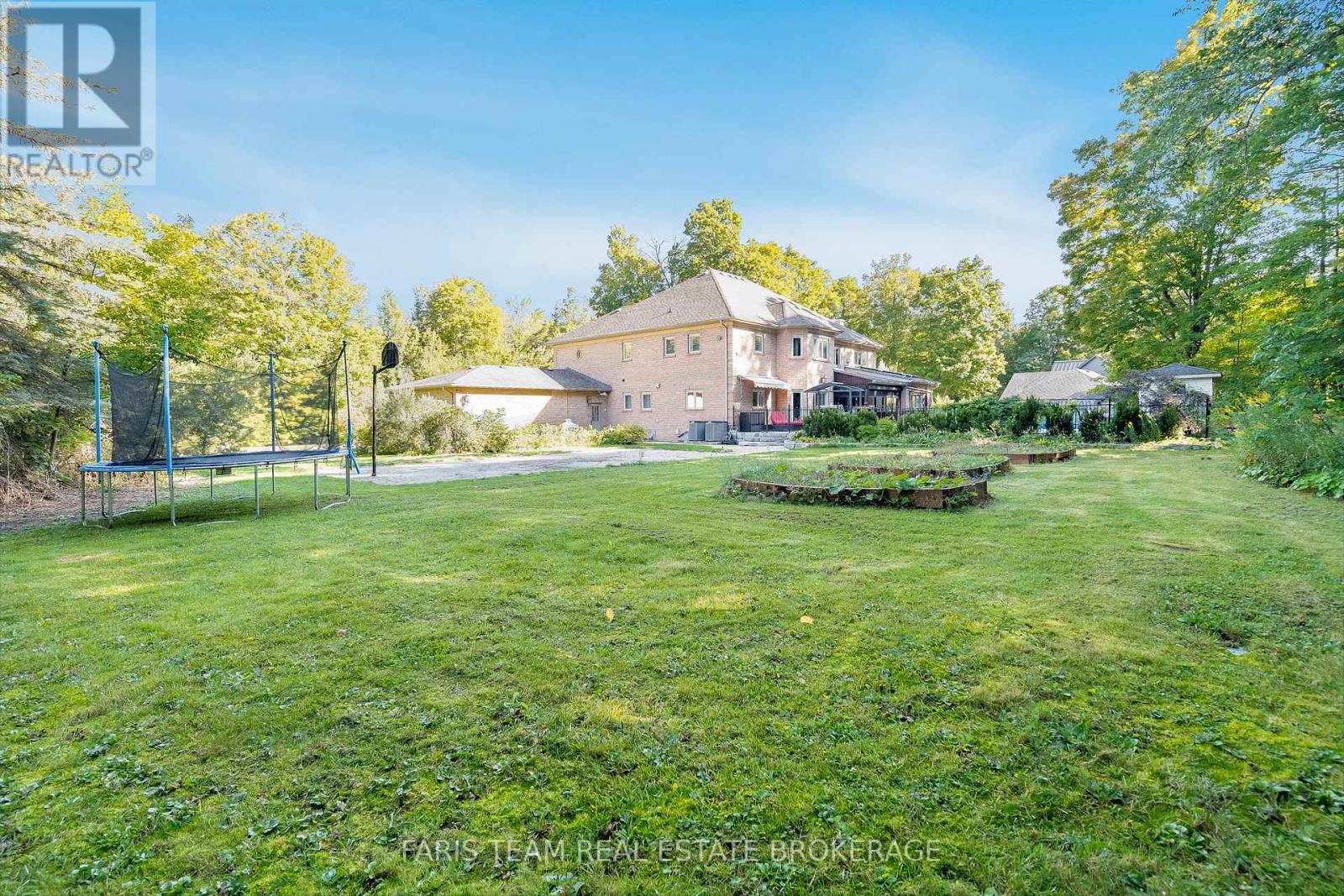 1762 Wilkinson Street Property Photo 46