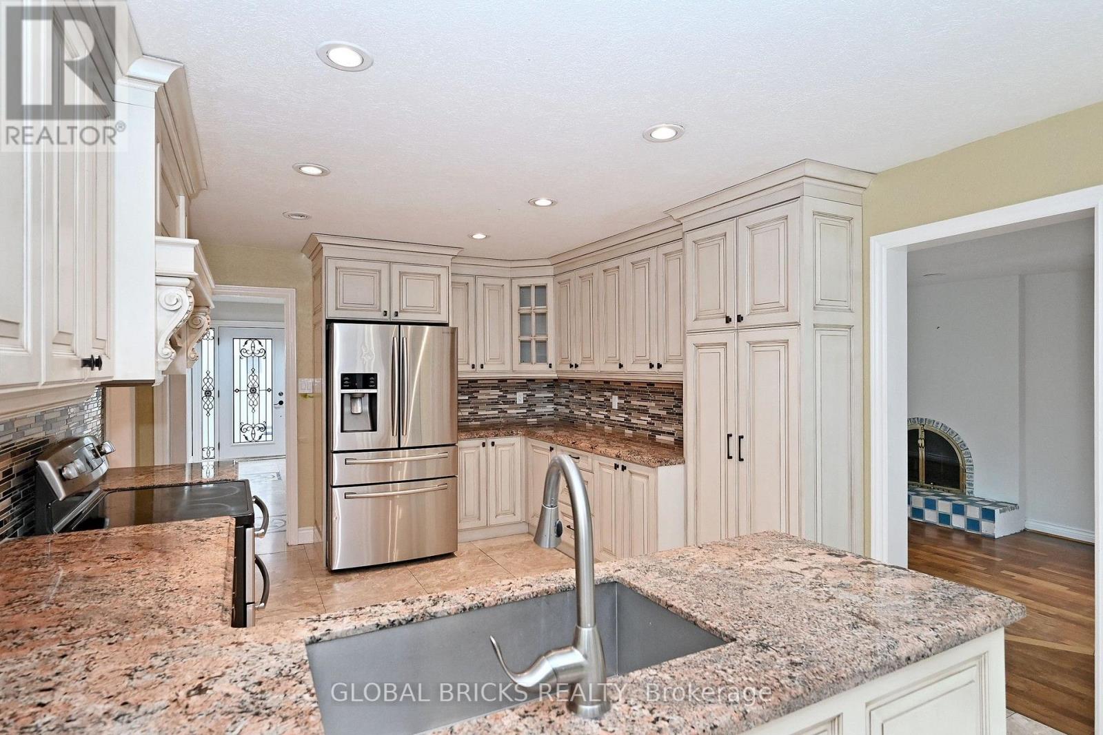 8 Elmsley Drive Property Photo 15