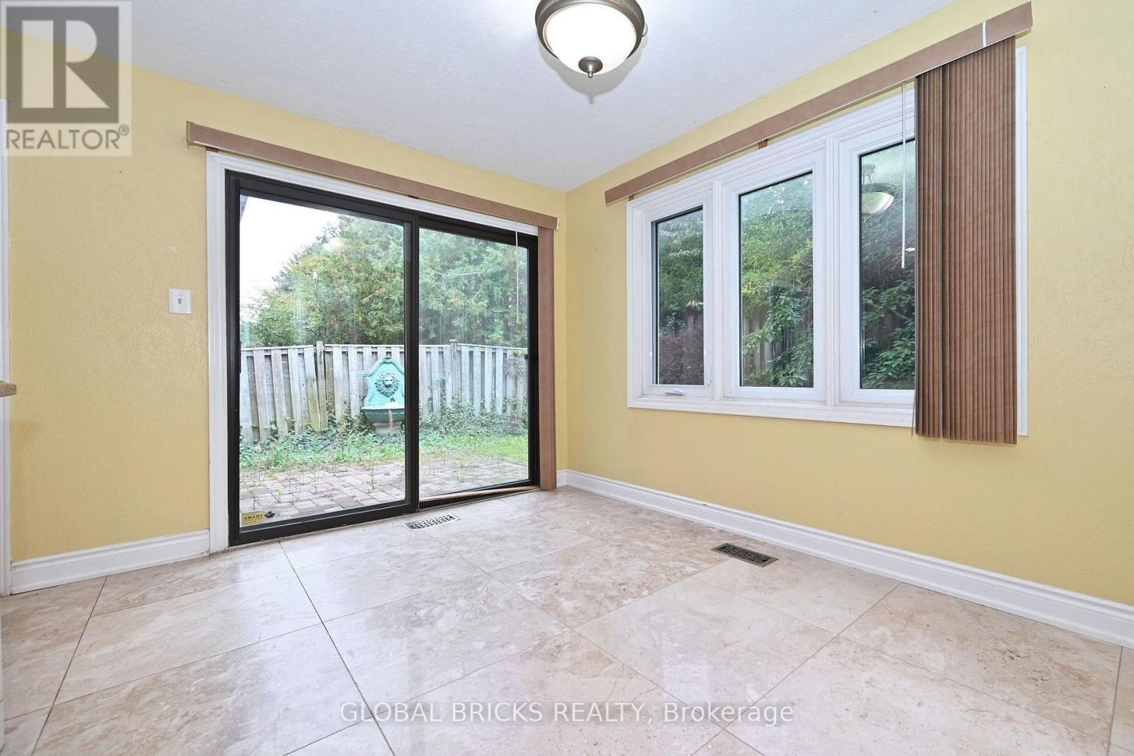 8 Elmsley Drive Property Photo 18