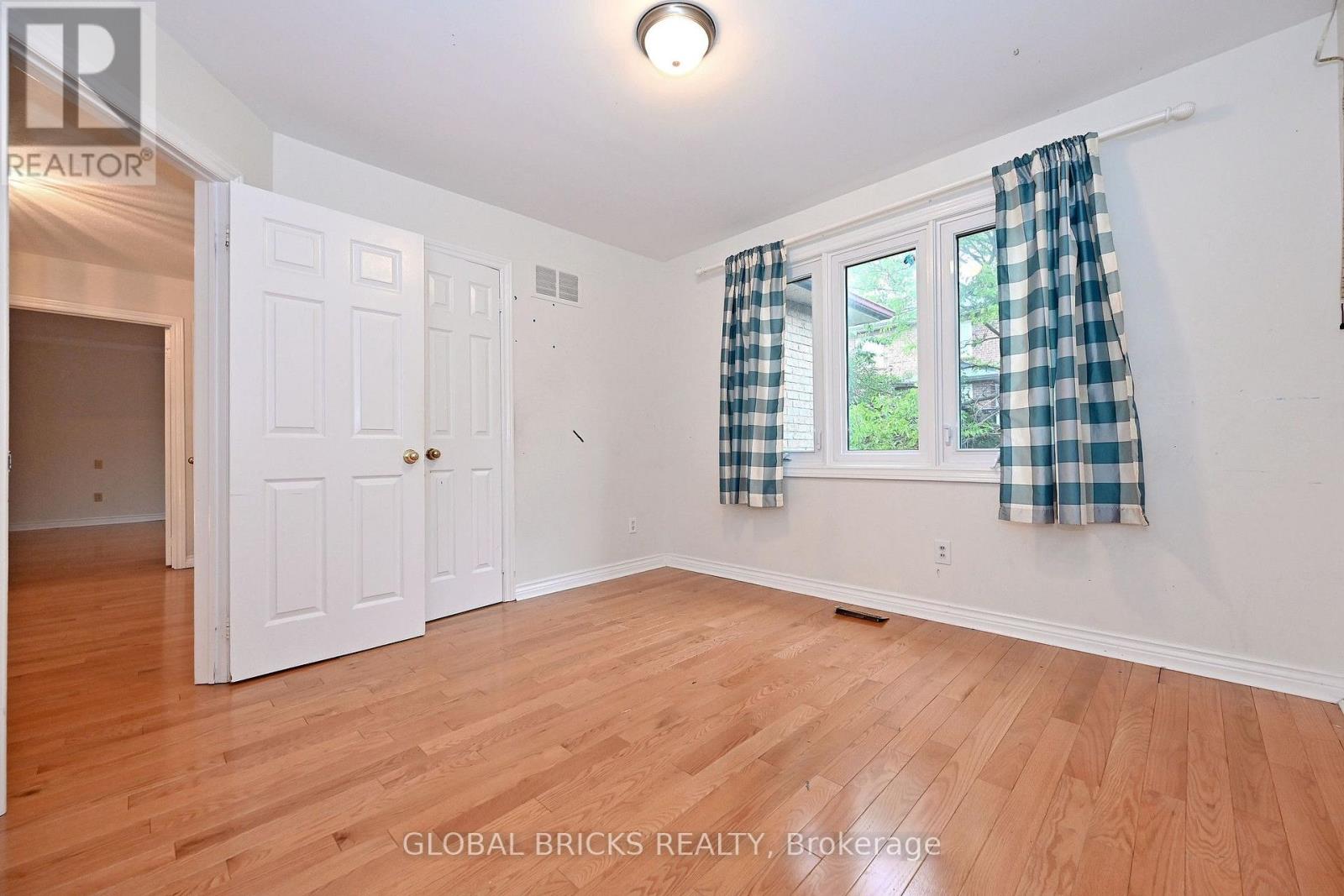 8 Elmsley Drive Property Photo 35