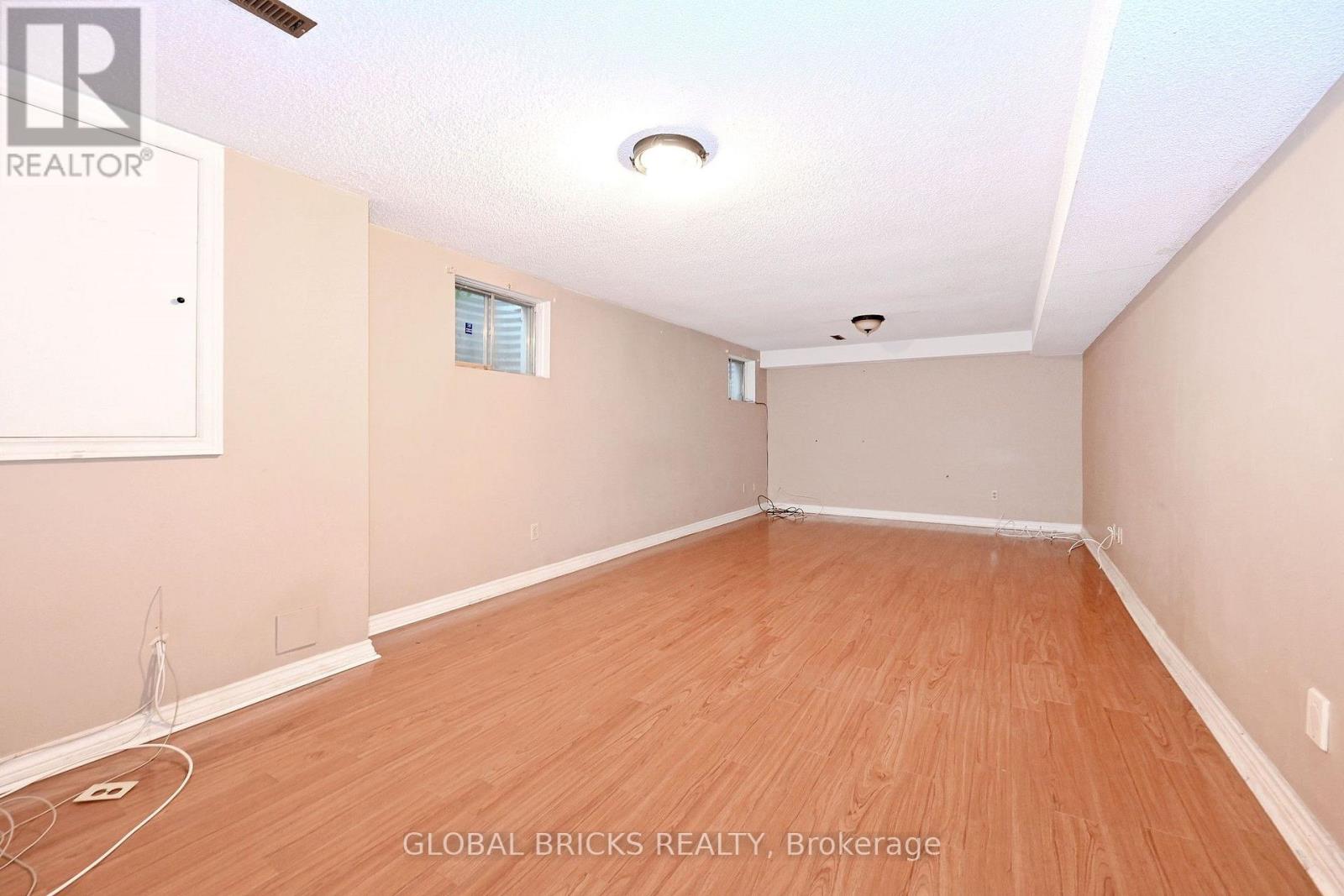 8 Elmsley Drive Property Photo 40