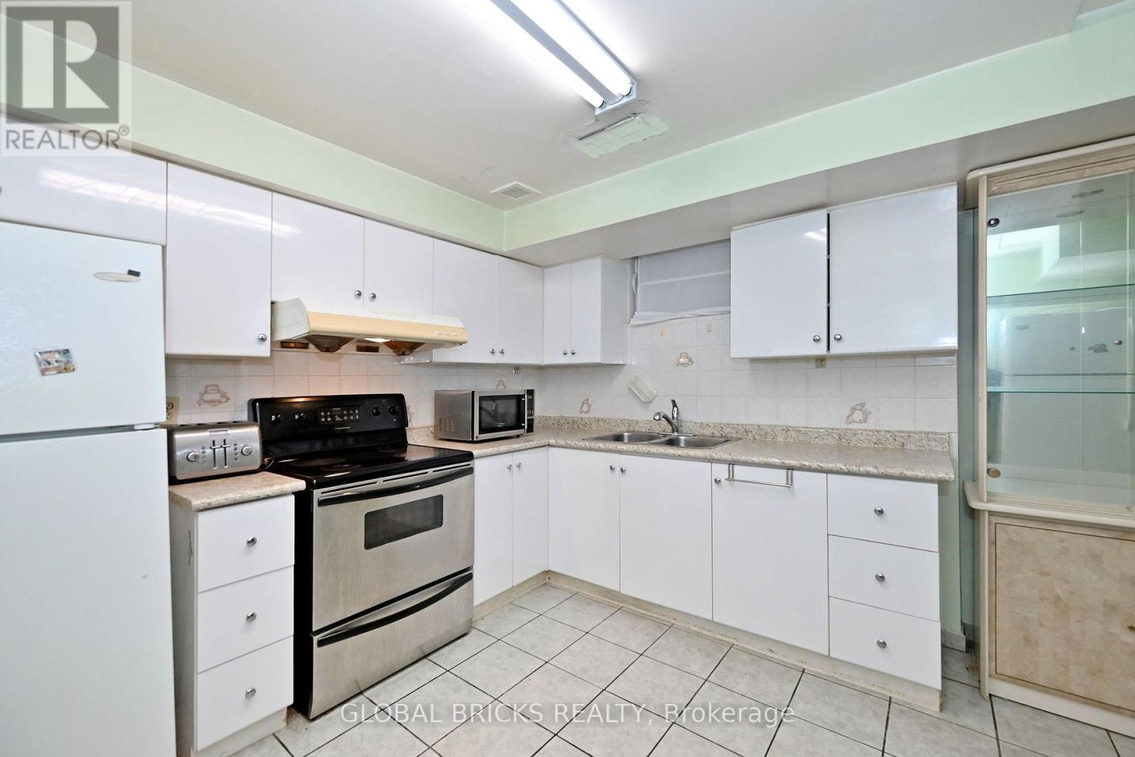 8 Elmsley Drive Property Photo 42