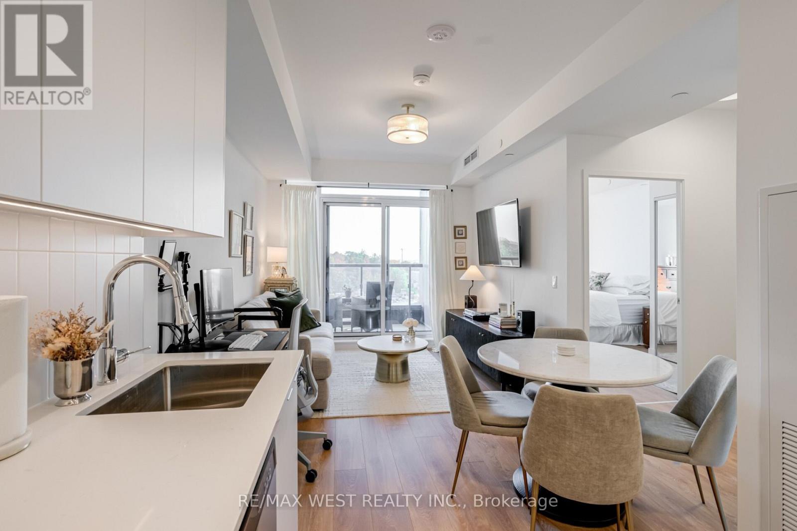 511 - 474 Caldari Road Property Photo 3