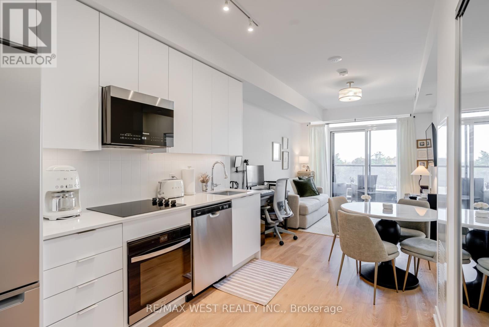 511 - 474 Caldari Road Property Photo 4