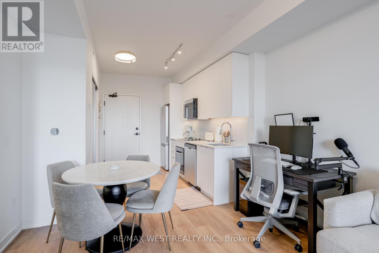 511 - 474 Caldari Road Property Photo 7
