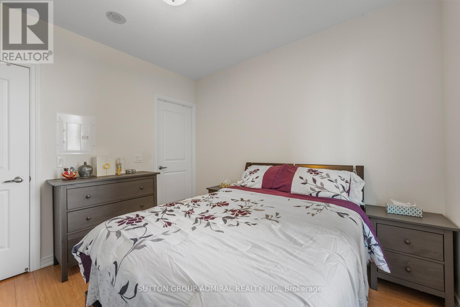 215 - 9255 Jane Street Property Photo 17