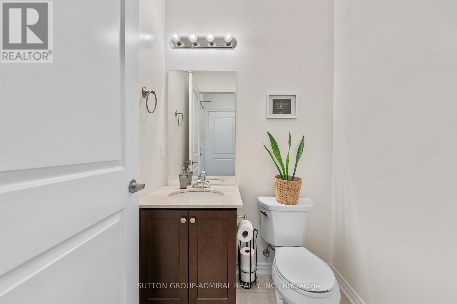 215 - 9255 Jane Street Property Photo 19