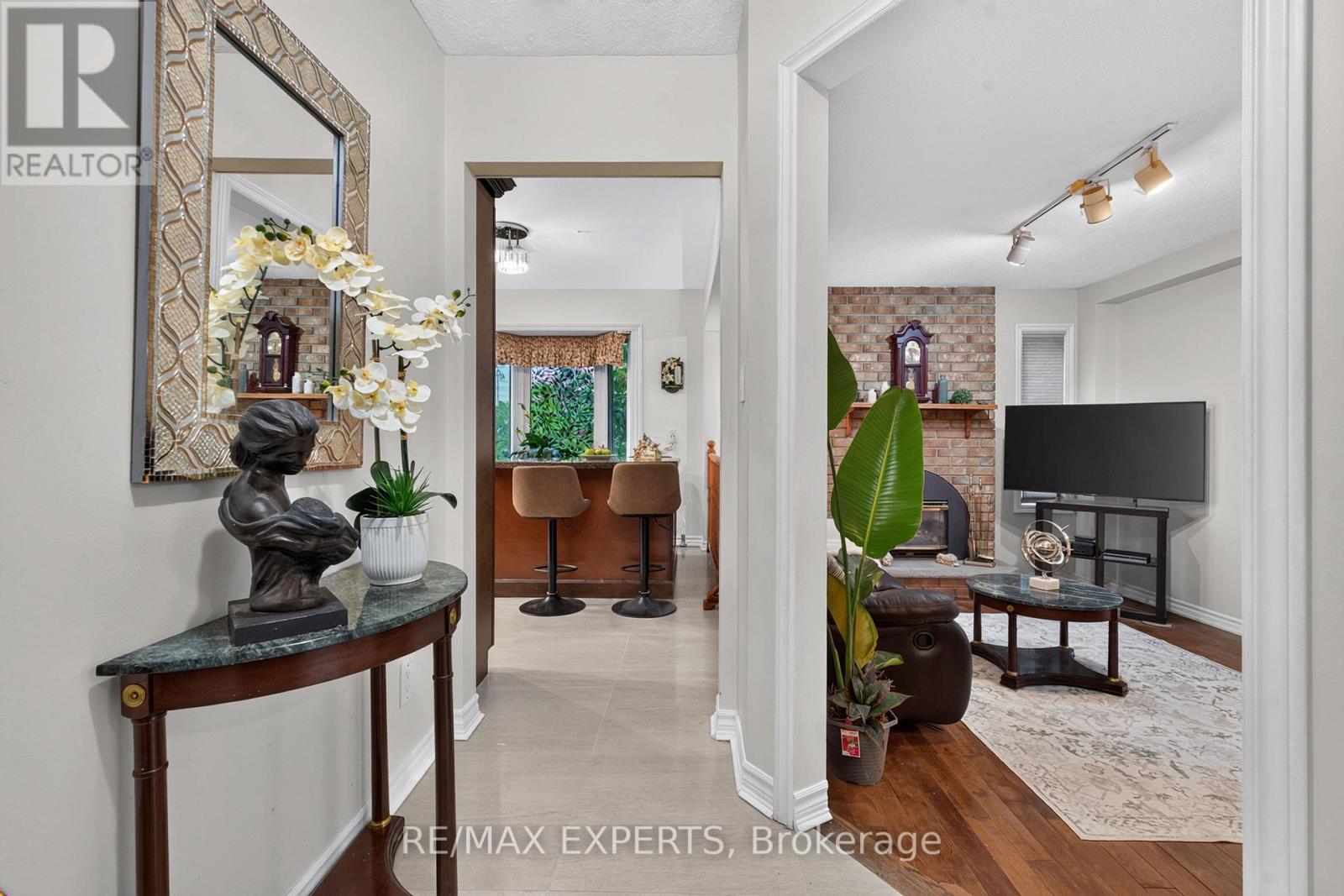 155 Stephen Street Property Photo 4