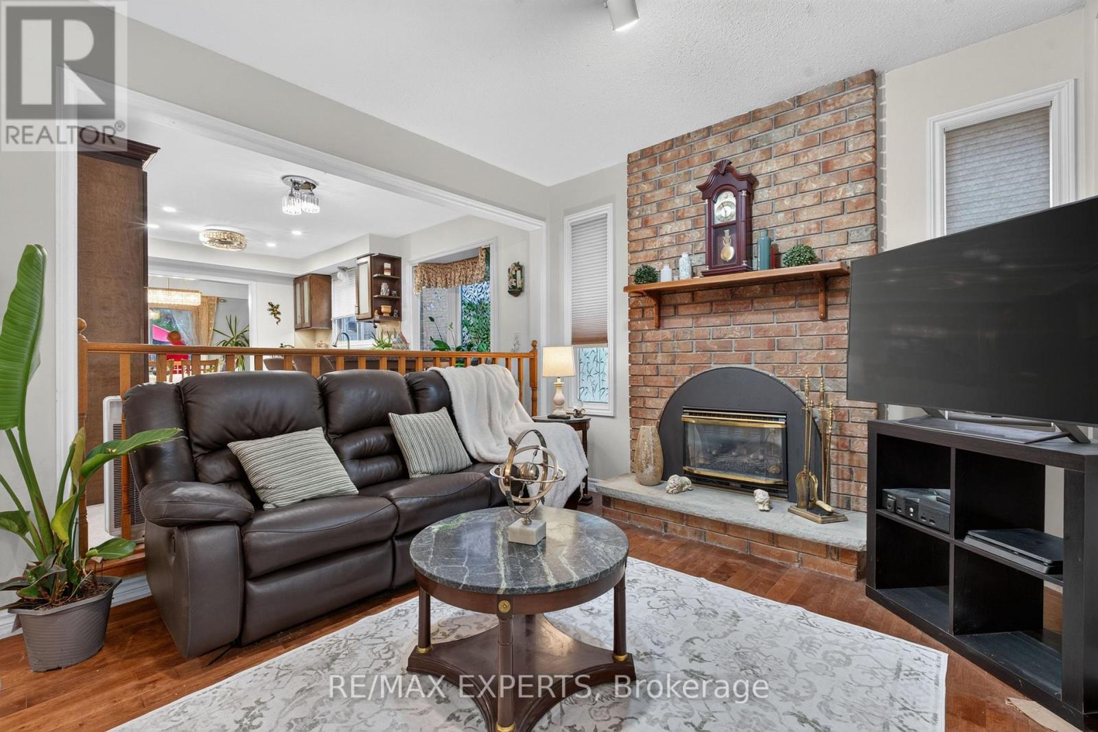 155 Stephen Street Property Photo 6