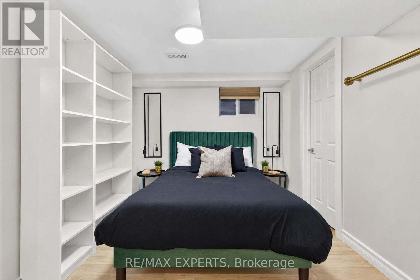 155 Stephen Street Property Photo 32