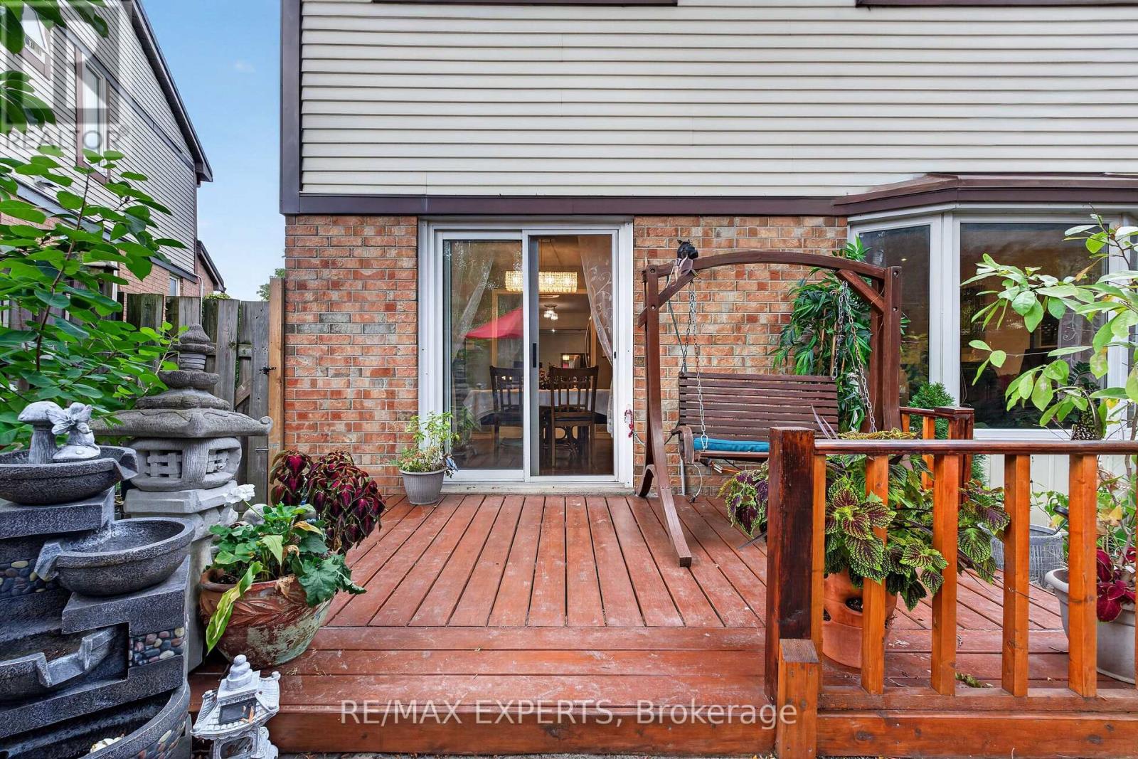 155 Stephen Street Property Photo 37