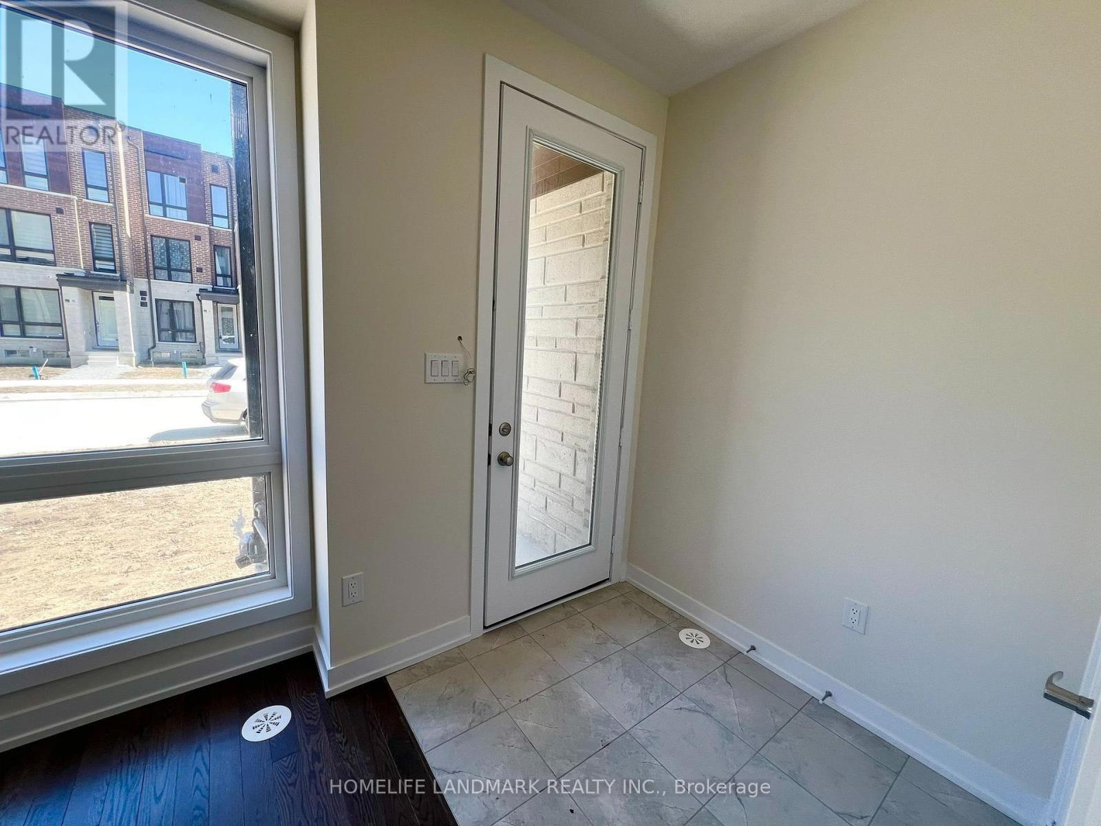 94 Stauffer Crescent Property Photo 4