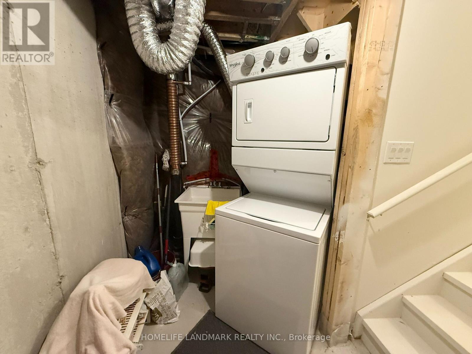 94 Stauffer Crescent Property Photo 32