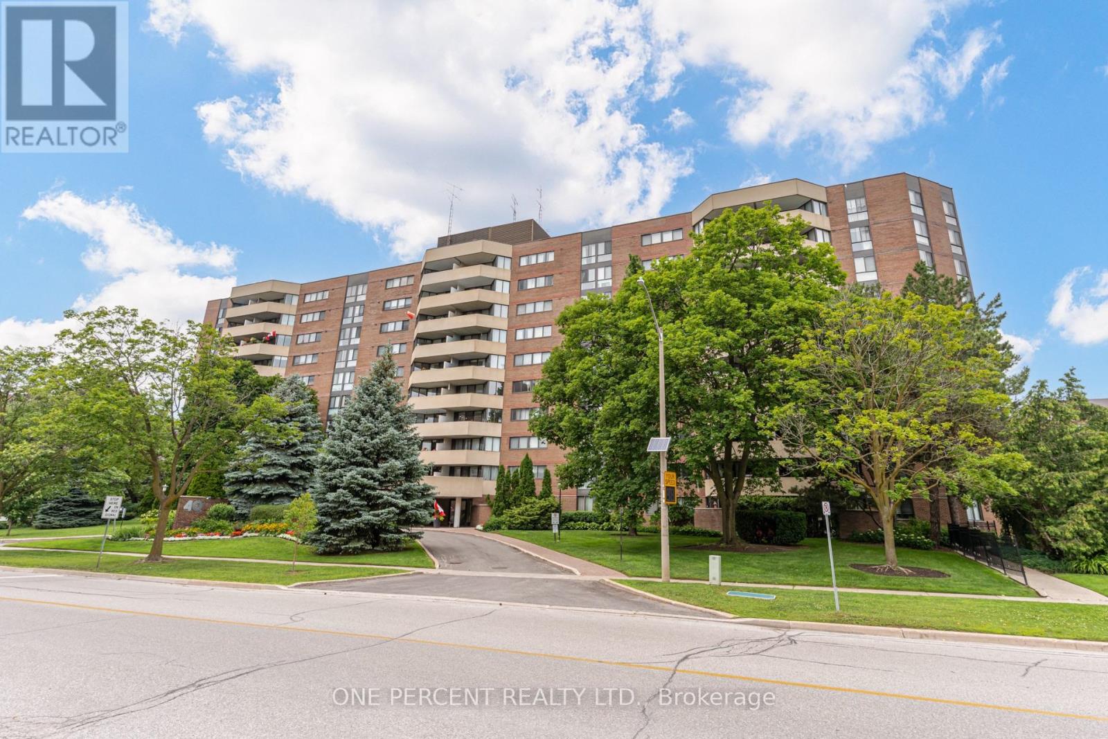 302 - 40 Baif Boulevard Photo de la propriété 1