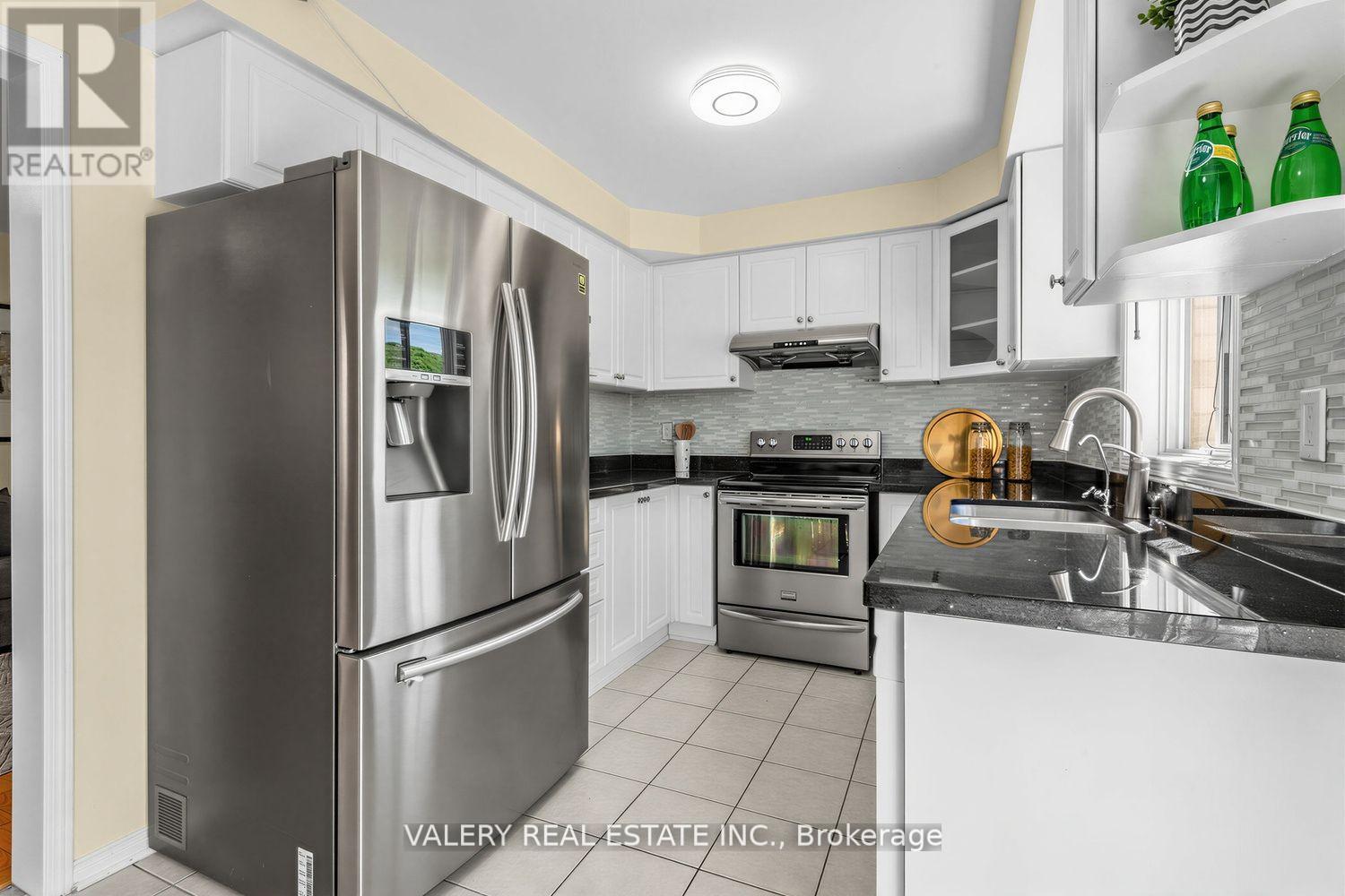 511 Caboto Trail Property Photo 12