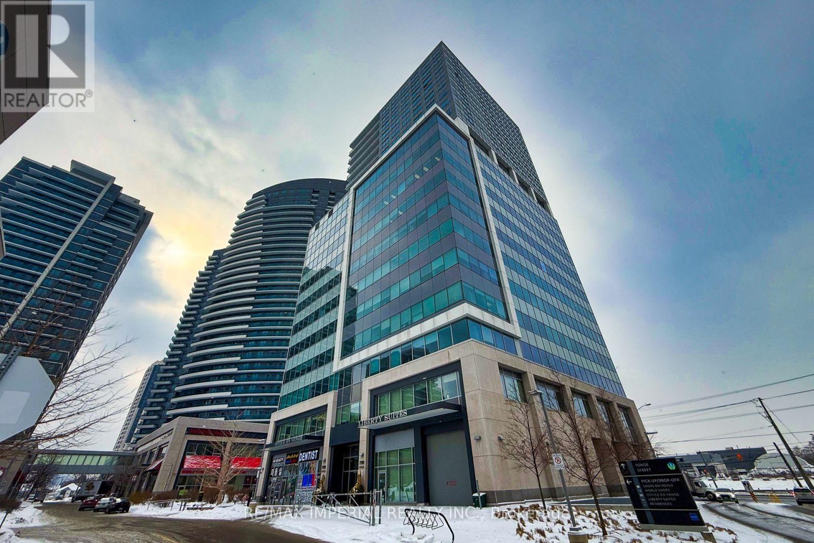 803 - 7191 Yonge Street Property Photo 3