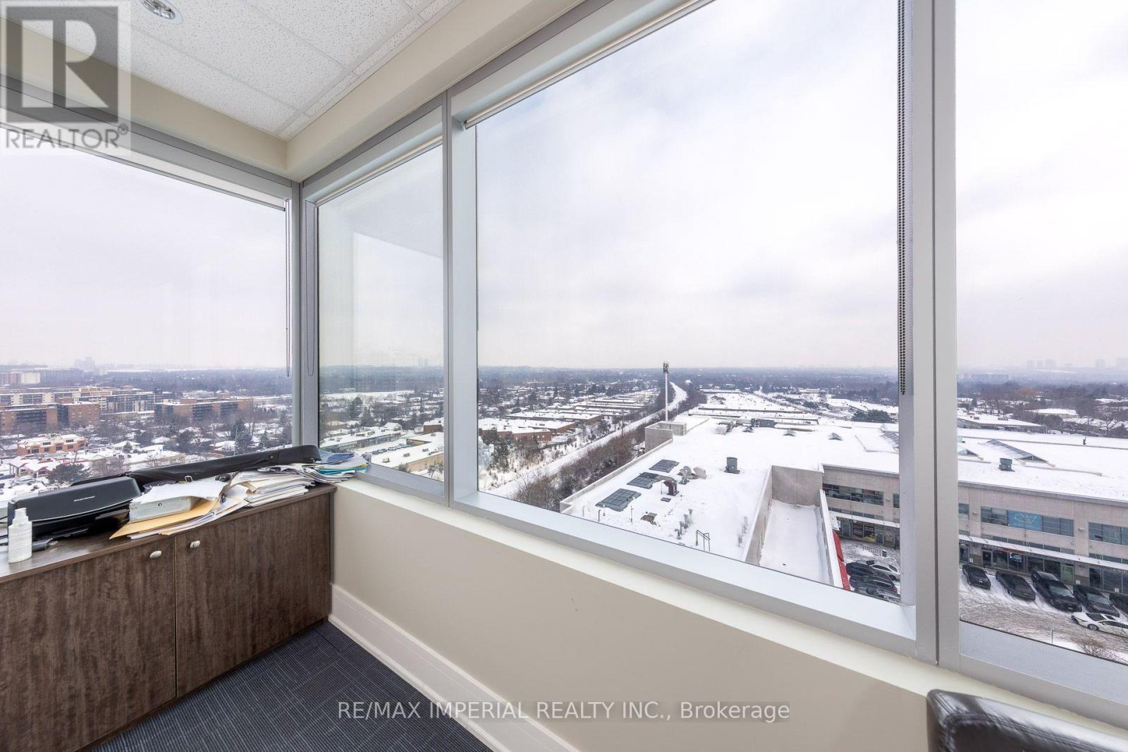 803 - 7191 Yonge Street Property Photo 5