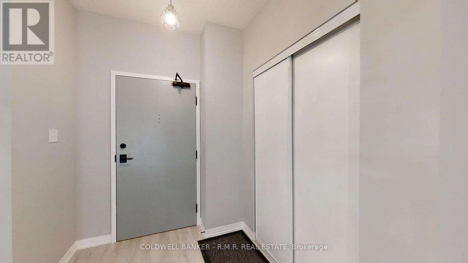 103 - 157 Wellington Street E Property Photo 22