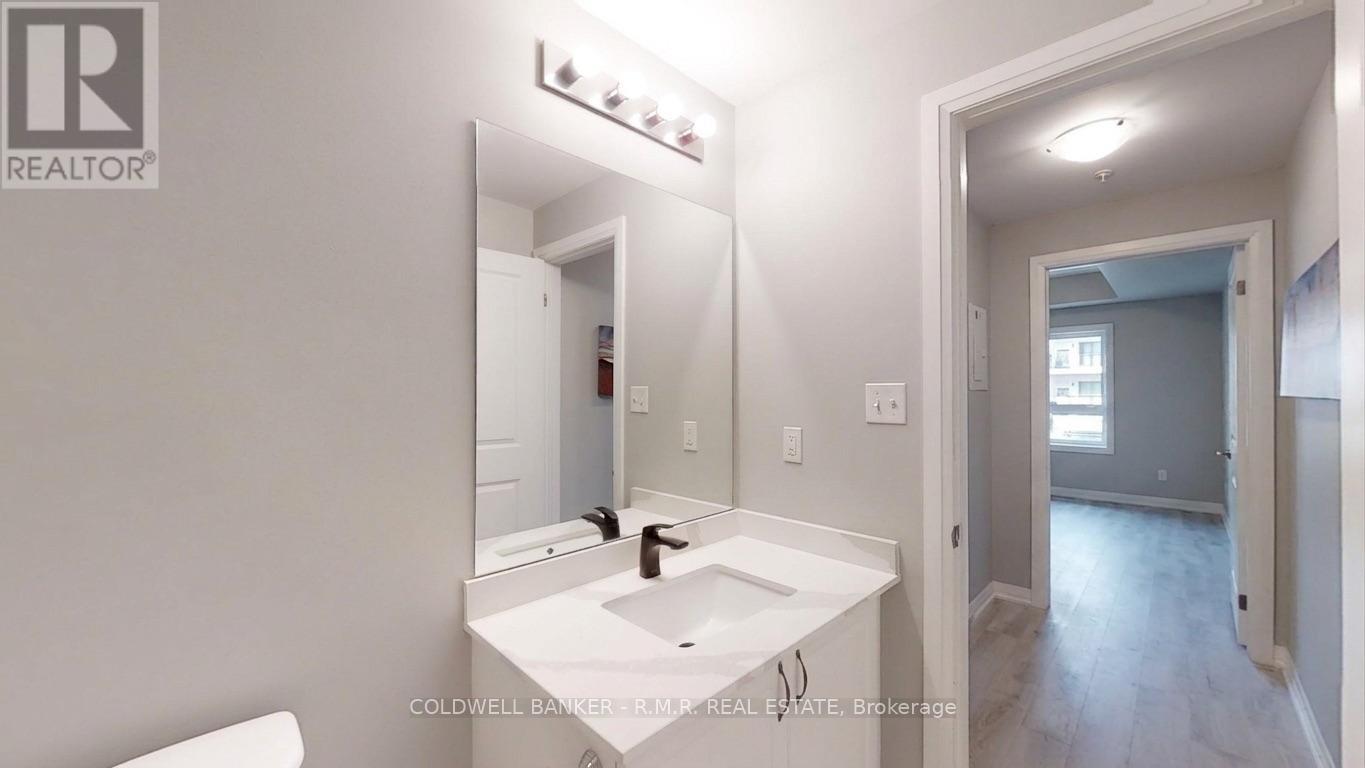 103 - 157 Wellington Street E Property Photo 35