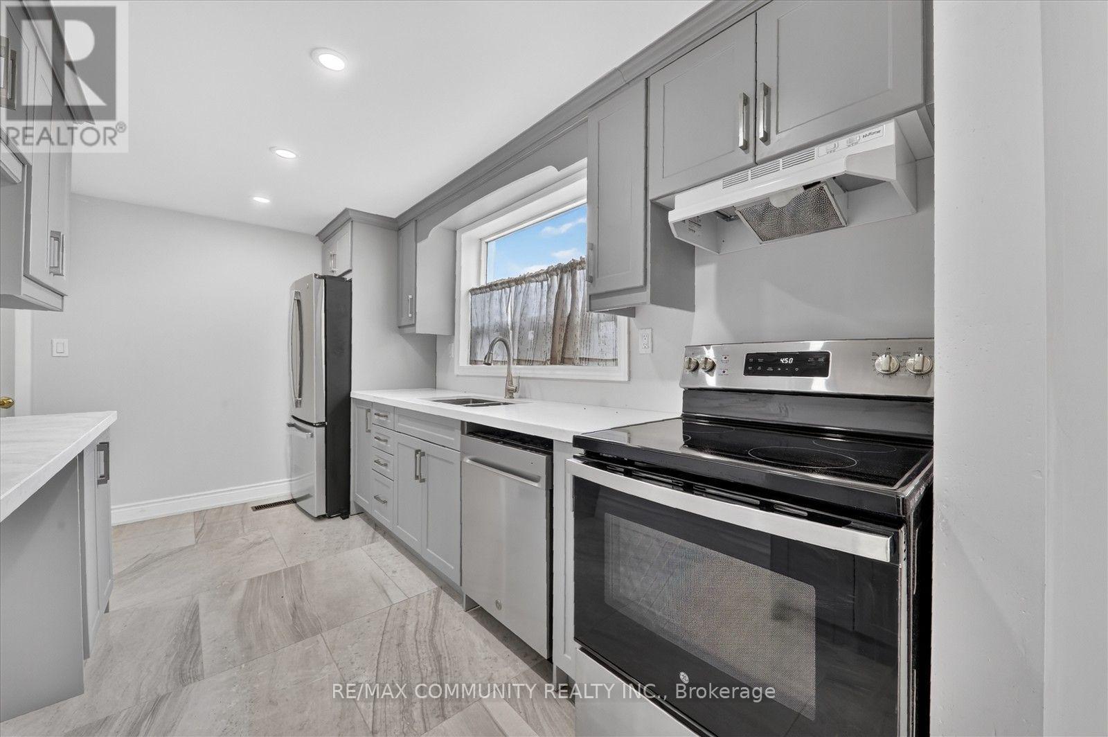 6 Sunkist Road Property Photo 21