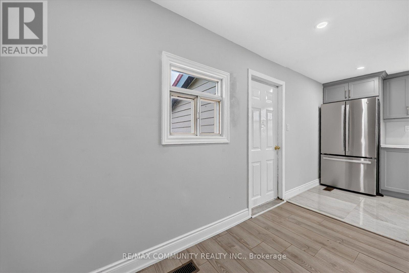 6 Sunkist Road Property Photo 24