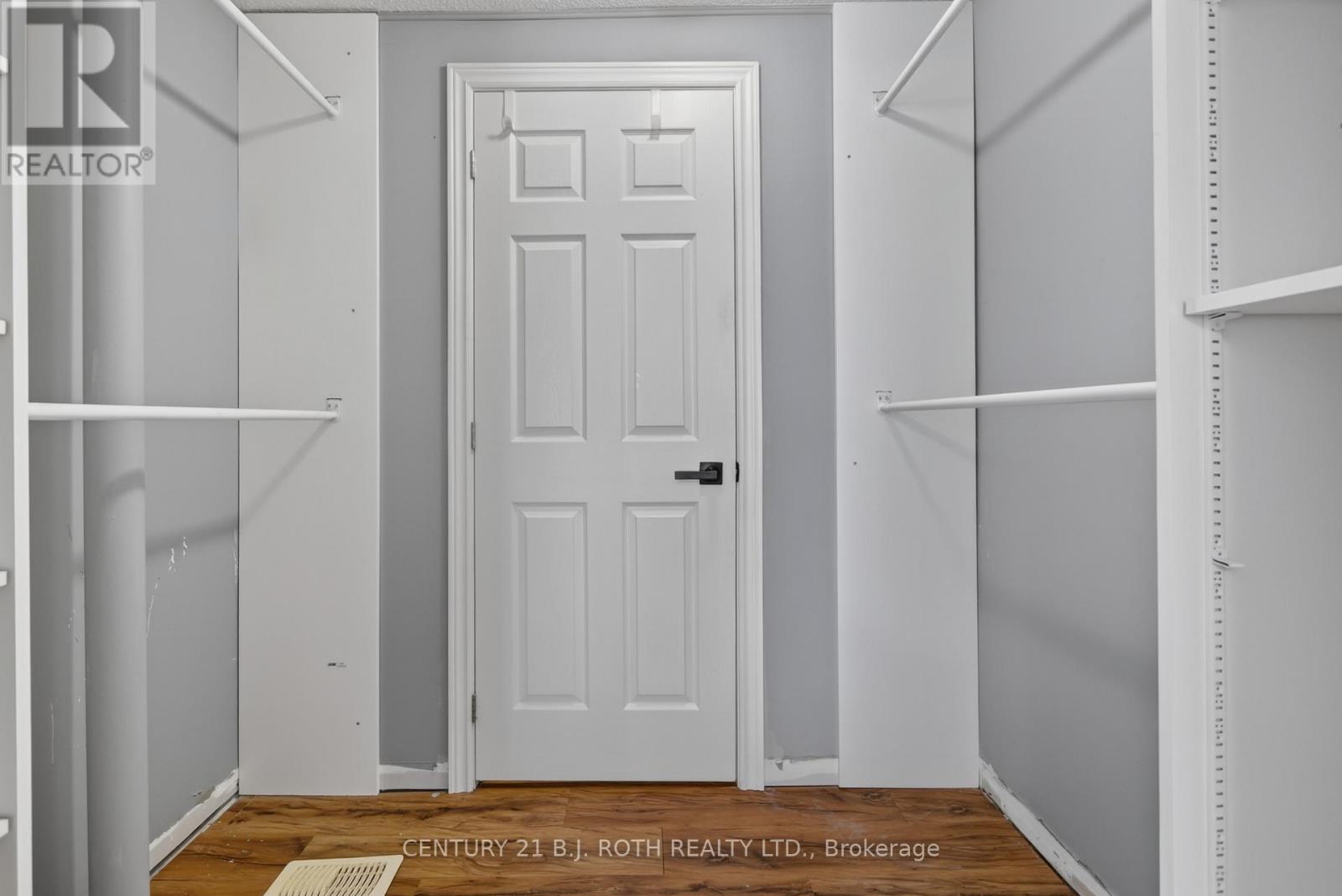 8 Belle Isle Arm Property Photo 33