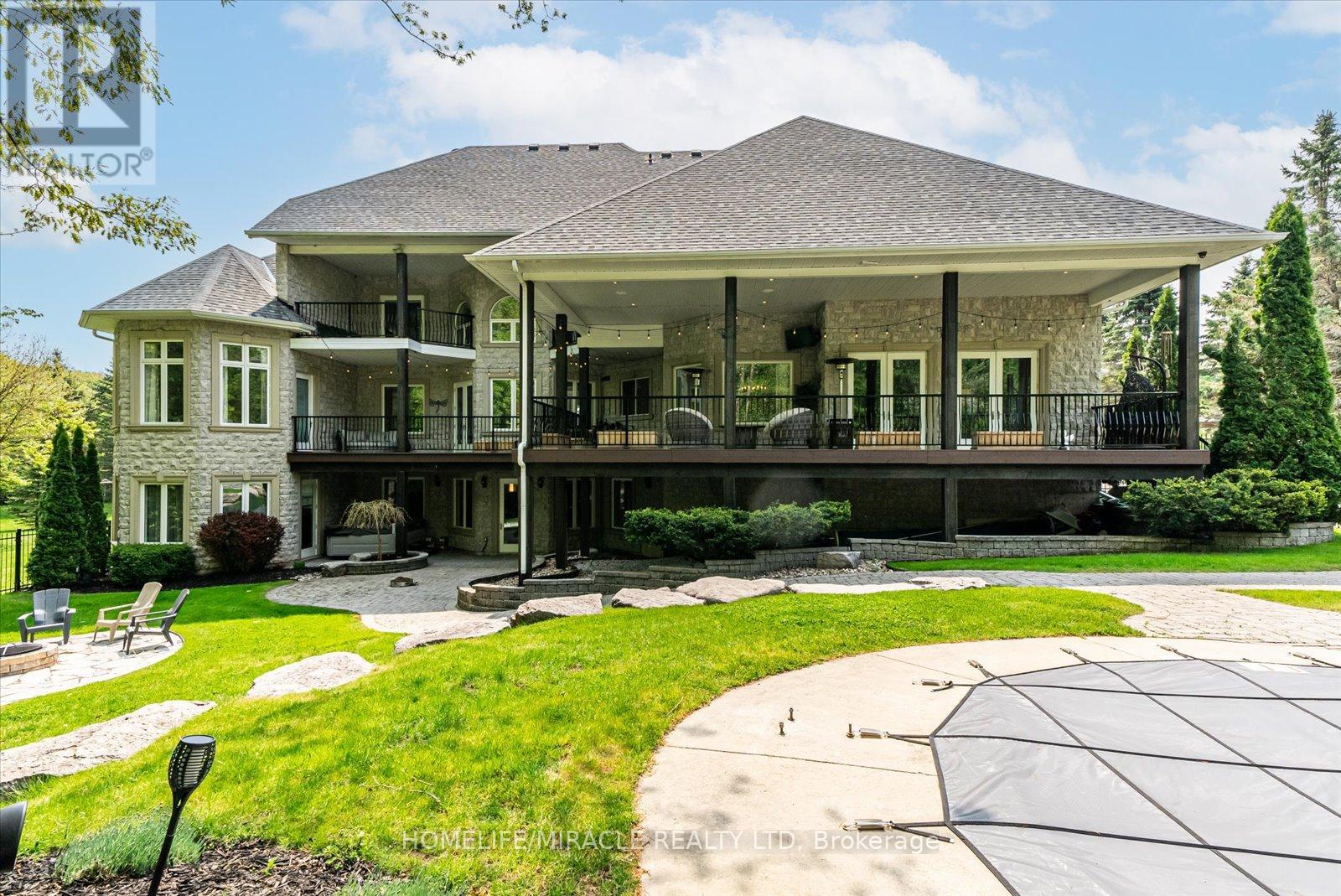 12 Deer Run Property Photo 8
