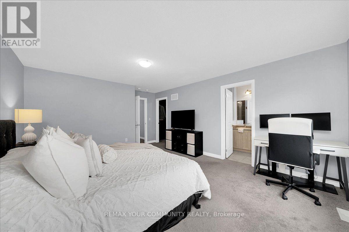 211 Landolfi Way Property Photo 28