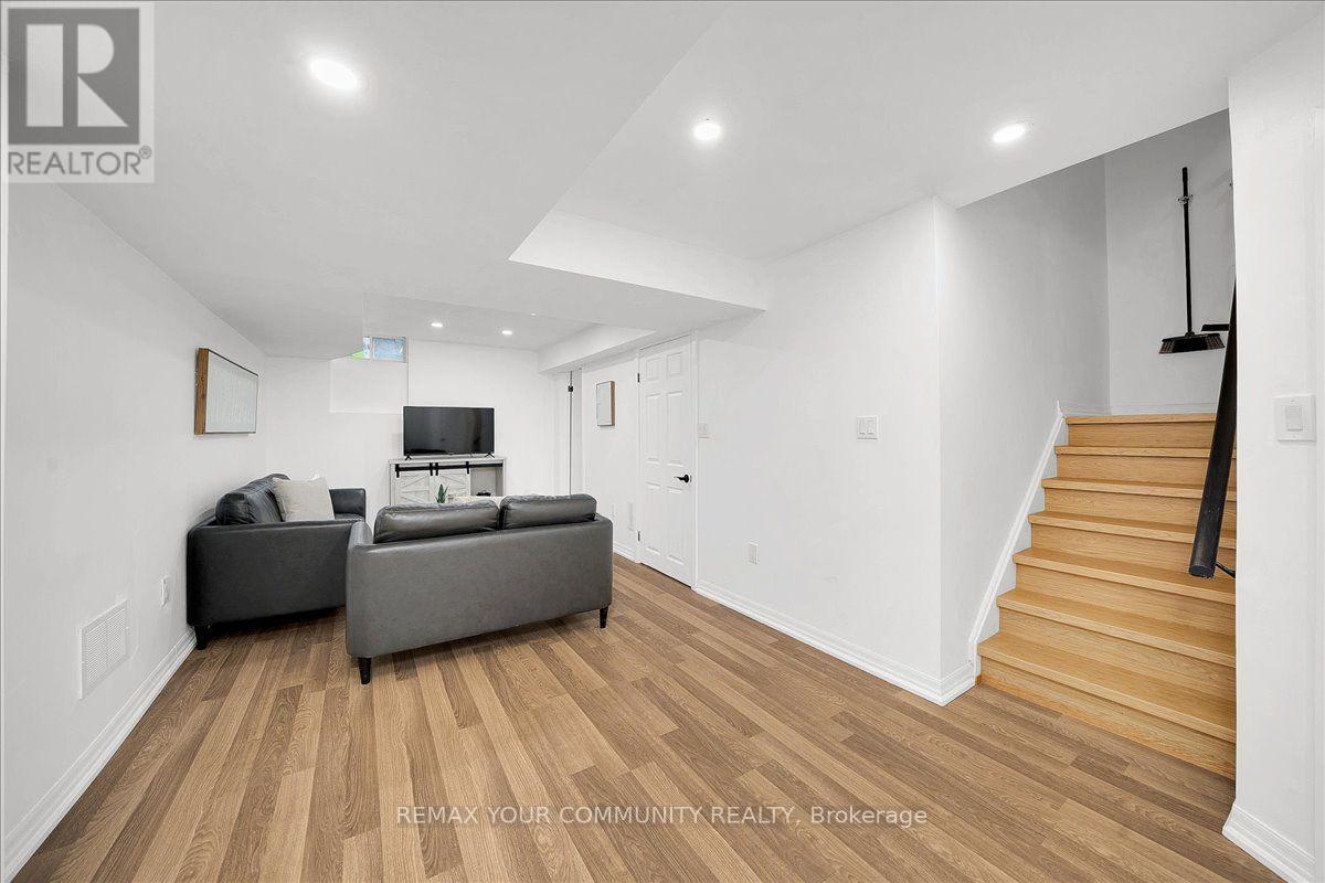 211 Landolfi Way Property Photo 41