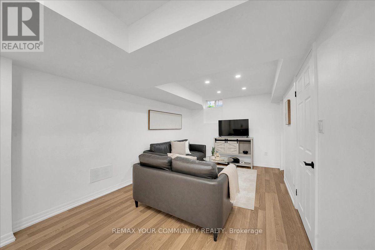 211 Landolfi Way Property Photo 44