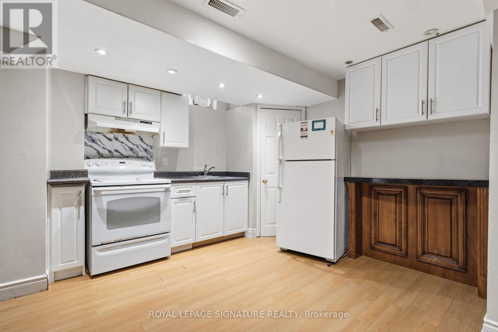 1 Holloway Road Property Photo 29