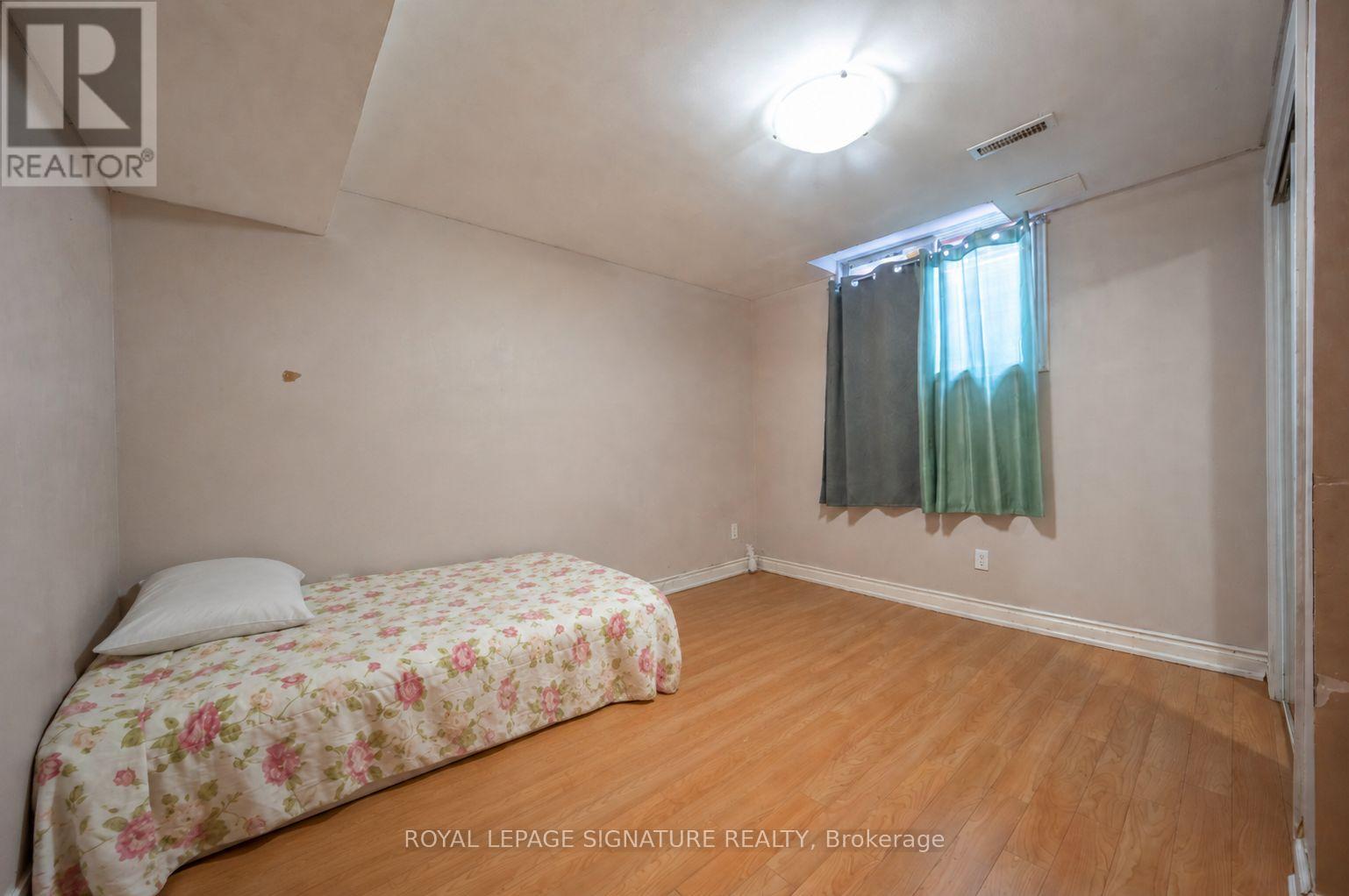 1 Holloway Road Property Photo 32