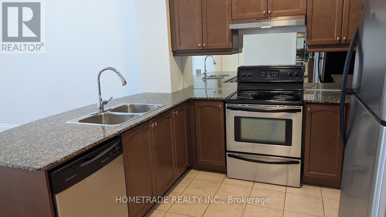 115 - 2 Maison Parc Court Property Photo 8