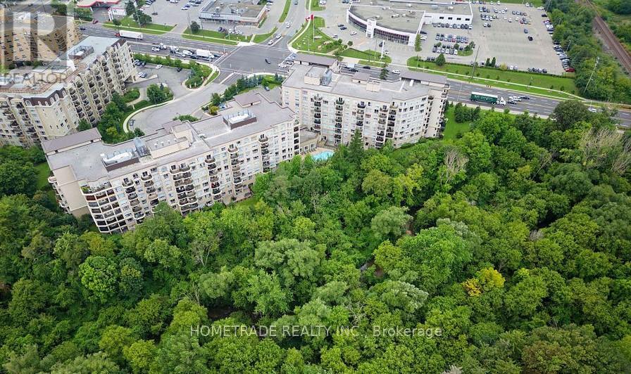 115 - 2 Maison Parc Court Property Photo 29