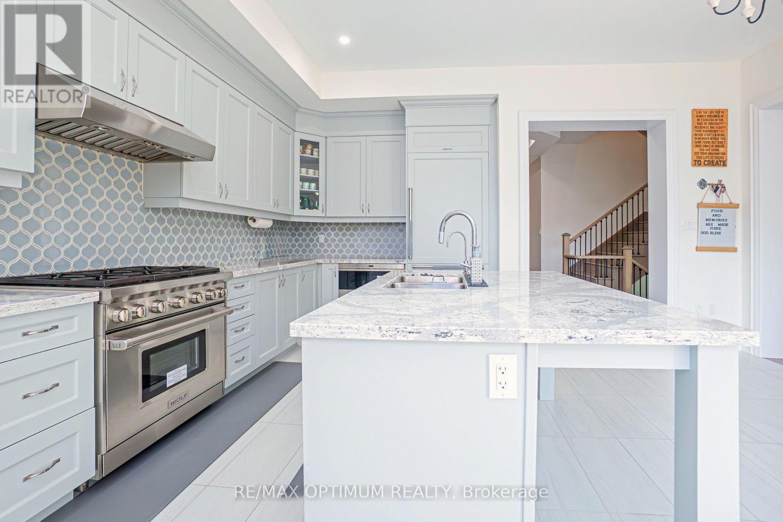 53 Kinburn Crescent Property Photo 8
