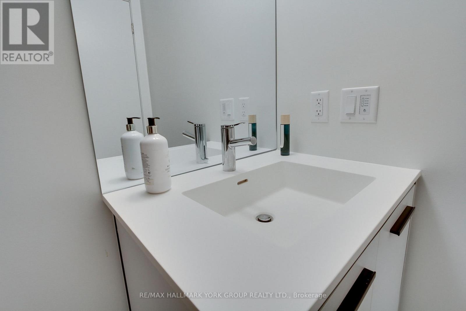 419 - 185 Deerfield Road Property Photo 27
