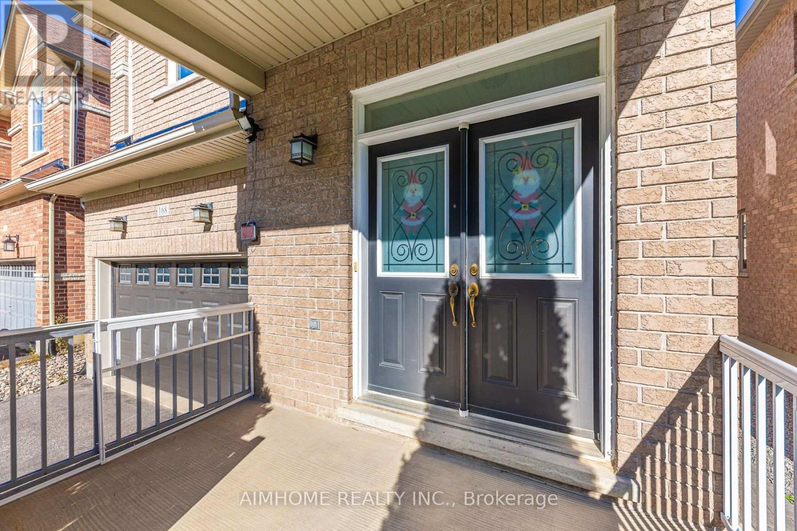 168 Ken Laushway Avenue Property Photo 2