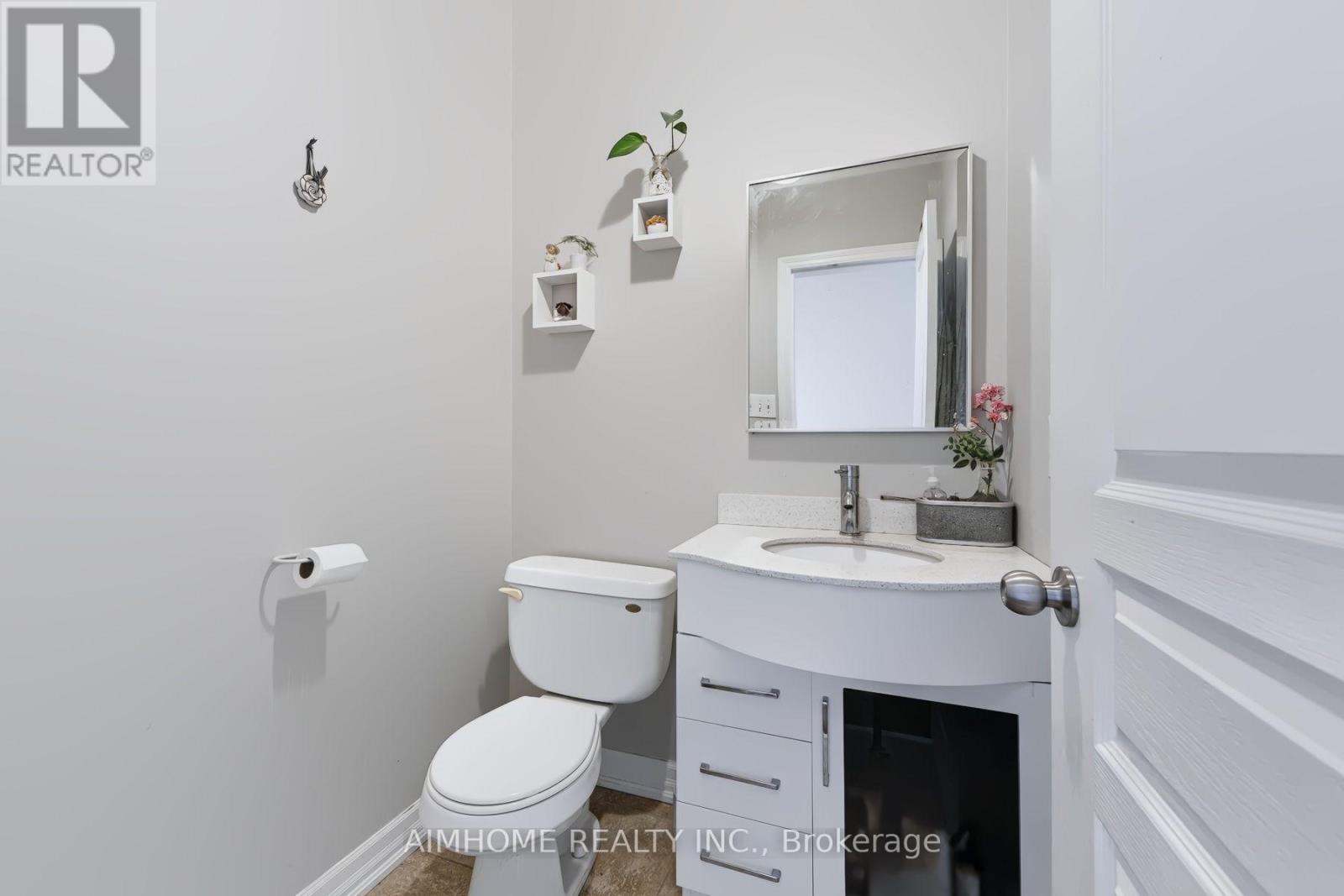 168 Ken Laushway Avenue Property Photo 6
