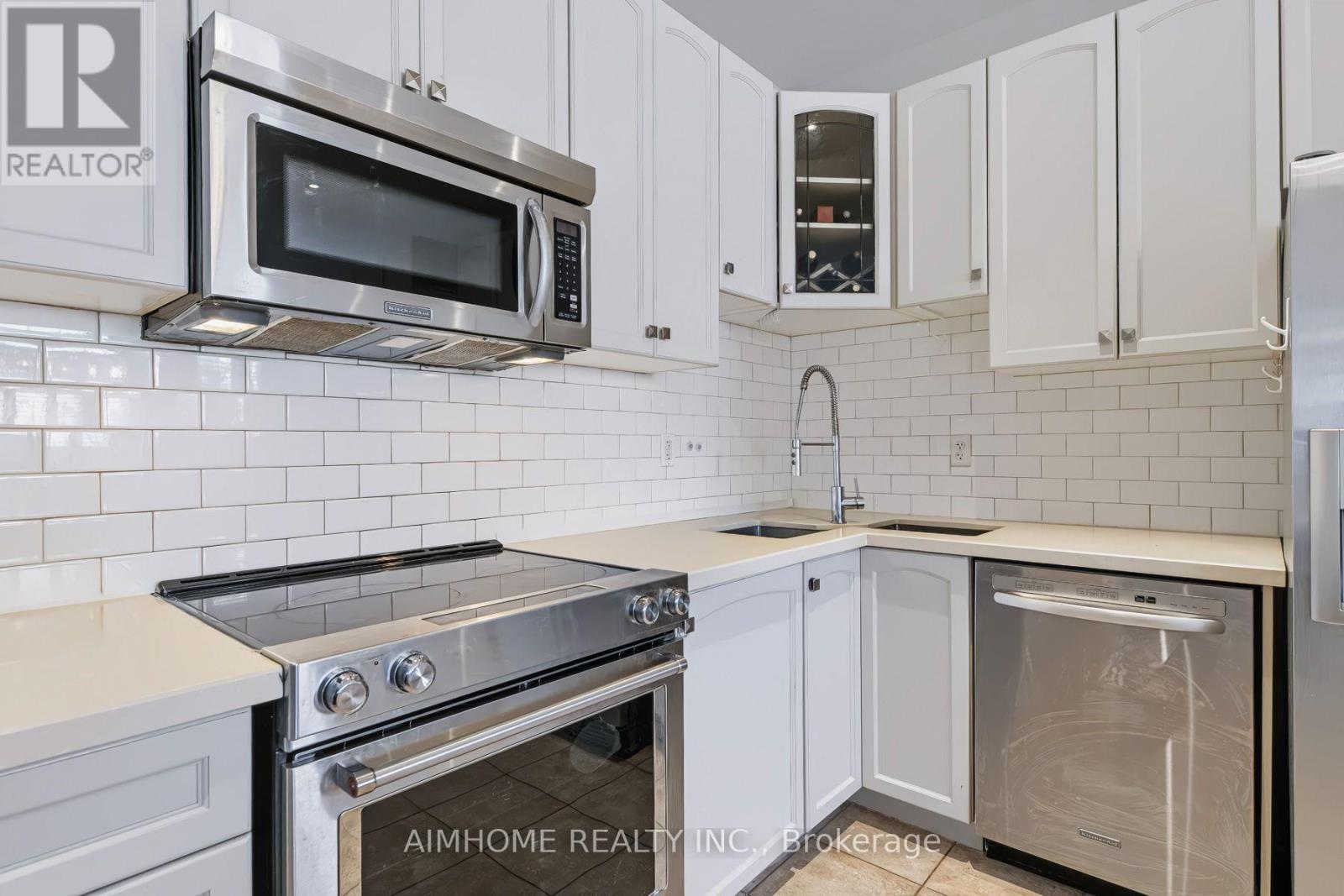 168 Ken Laushway Avenue Property Photo 13