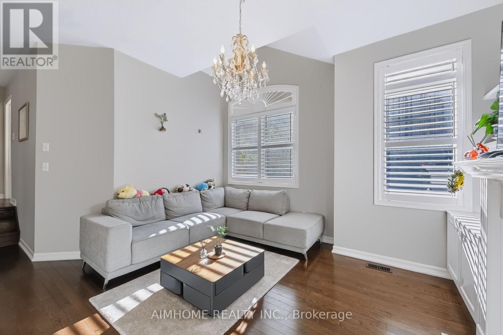 168 Ken Laushway Avenue Property Photo 14