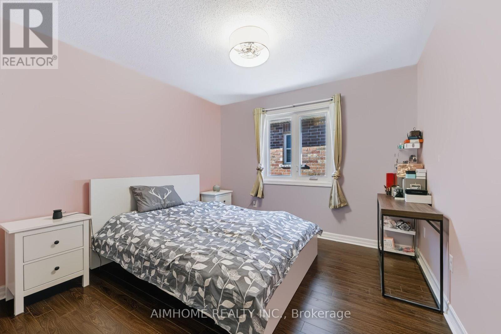 168 Ken Laushway Avenue Property Photo 23