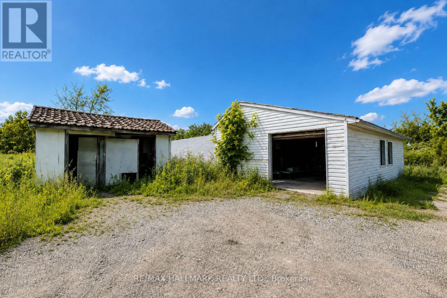 21576 Mccowan Road Property Photo 6