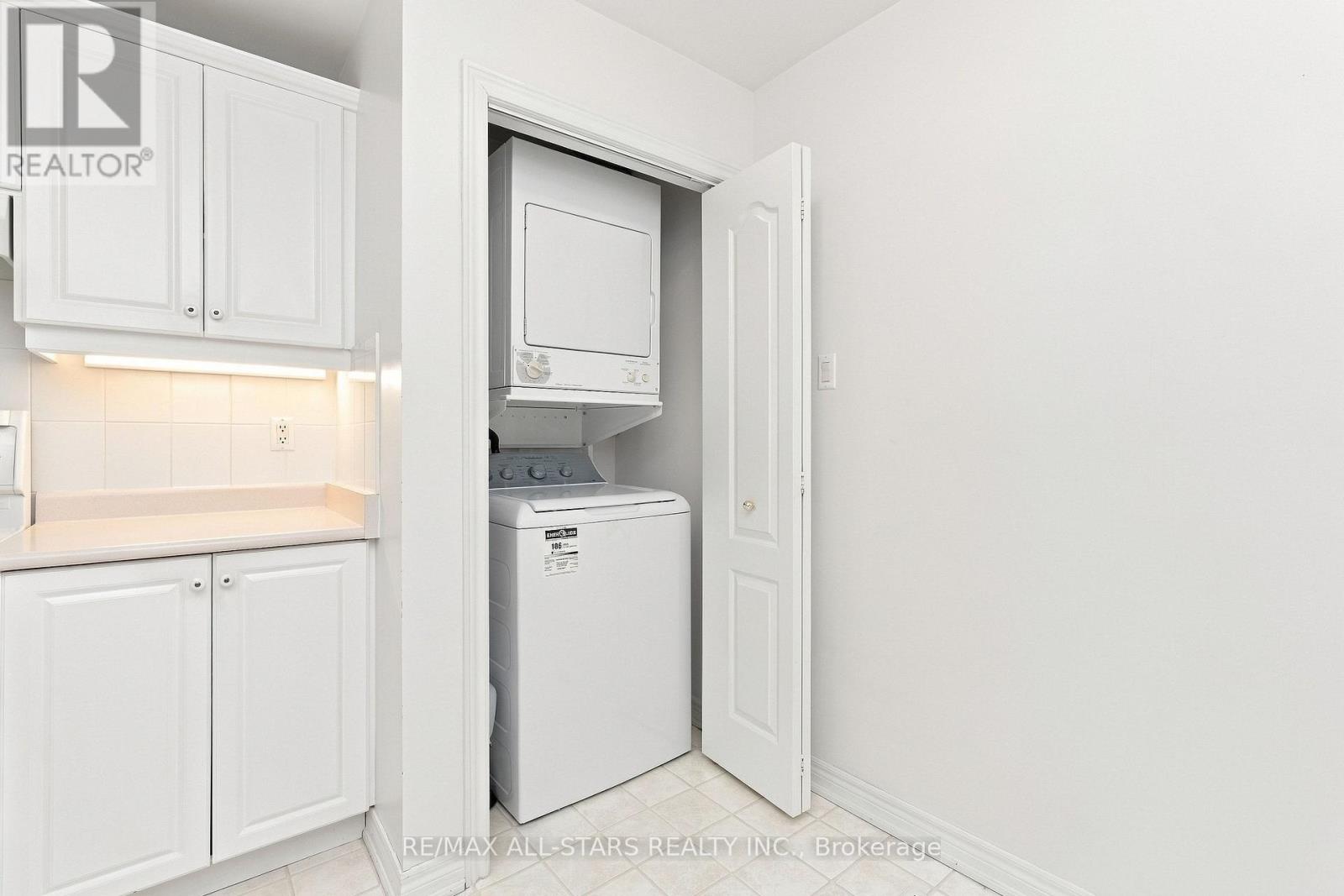 28 Blue Heron Beach Way Property Photo 22