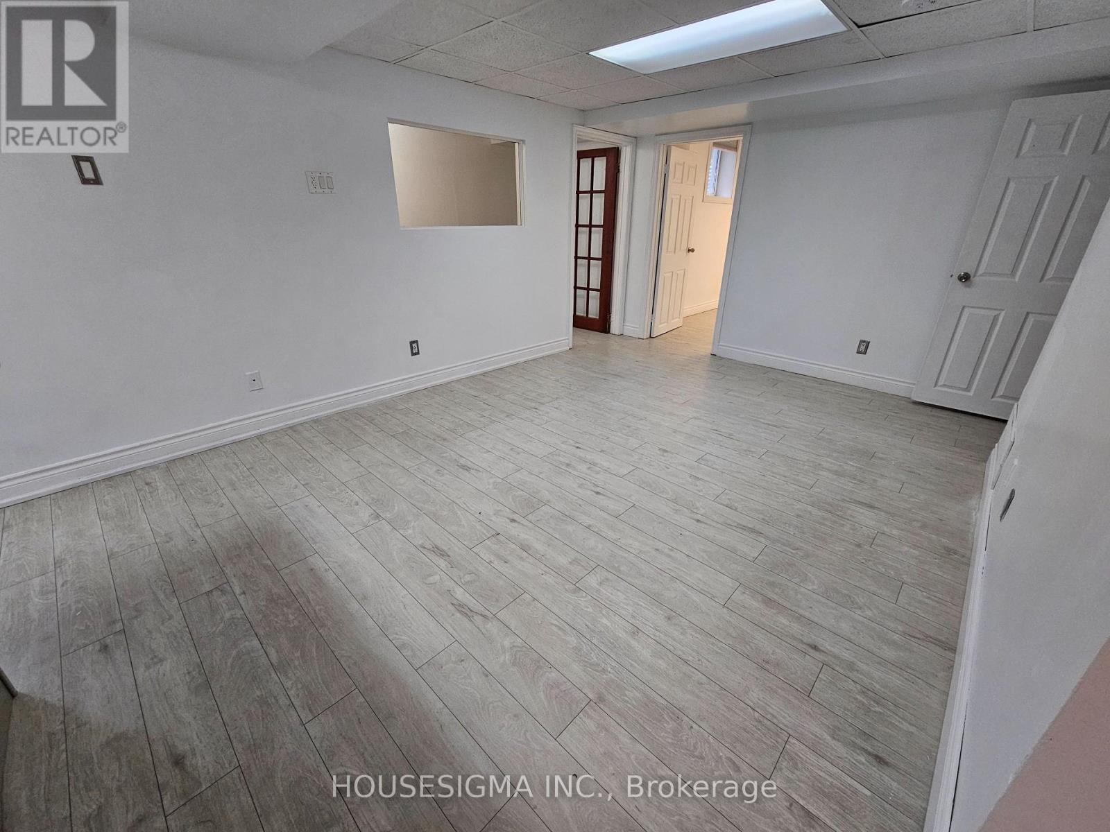 65 Randall Avenue Property Photo 15