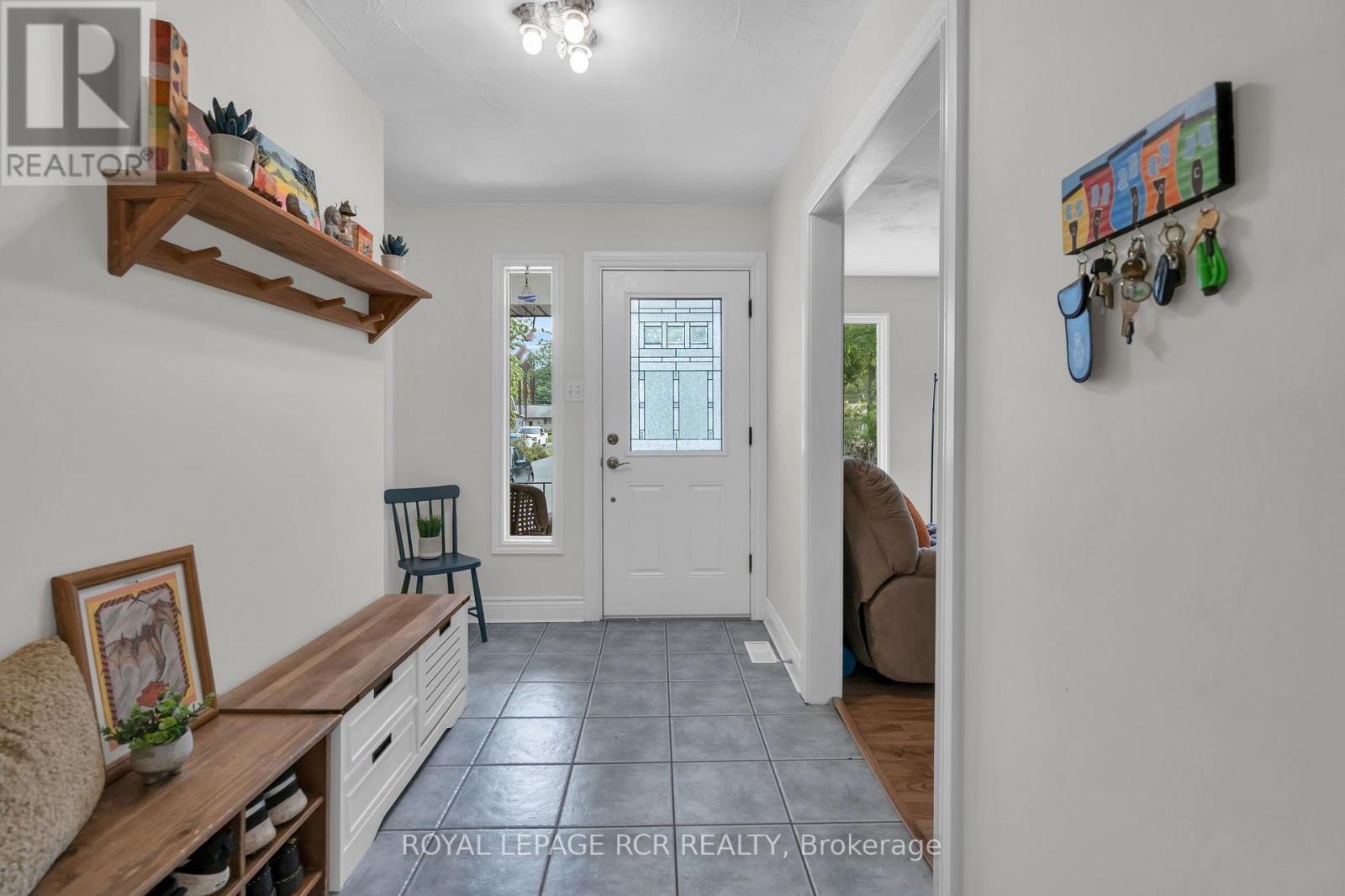 19842 Yonge Street Property Photo 9
