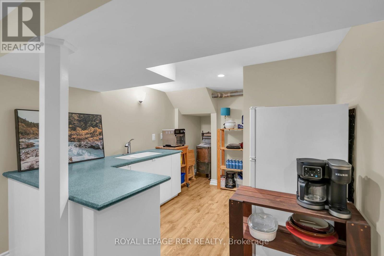 19842 Yonge Street Property Photo 26