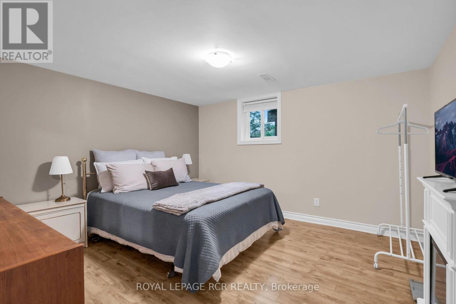 19842 Yonge Street Property Photo 27